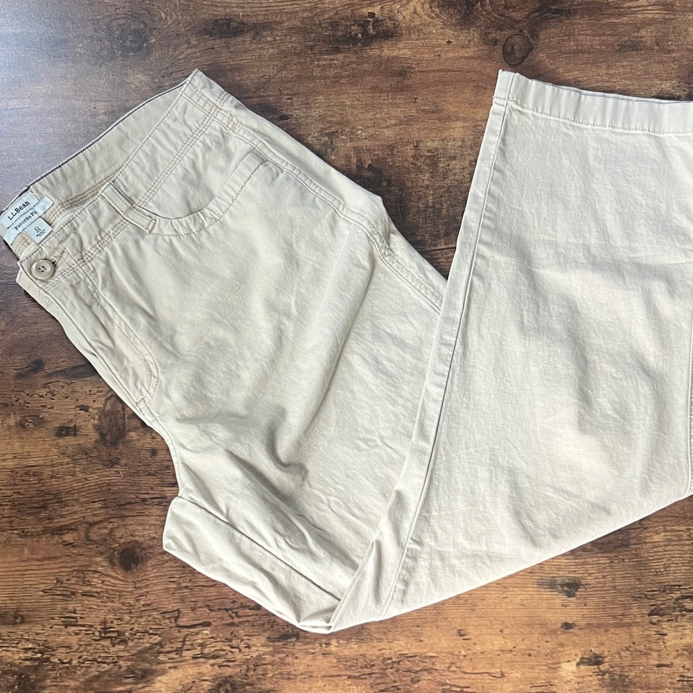L.L. Bean Women's Classic Khaki Pants 12P